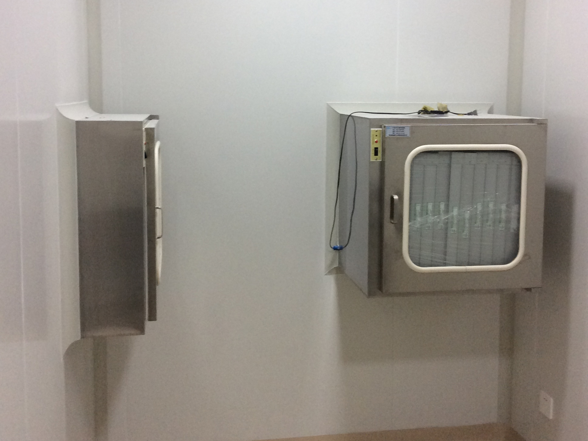 传递窗安装效果图